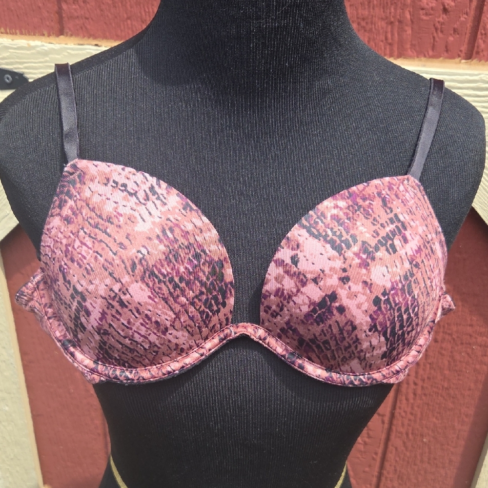 PINK Bombshell 32B